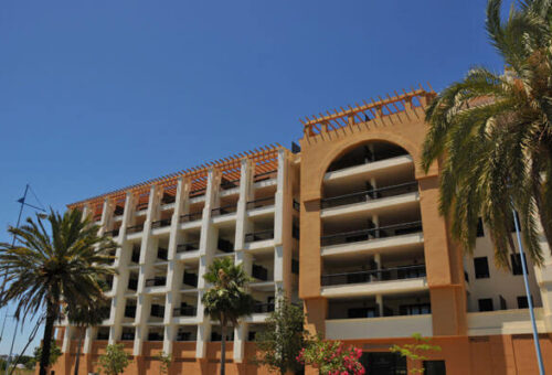 precioso apartamento en san pedro de alcantara