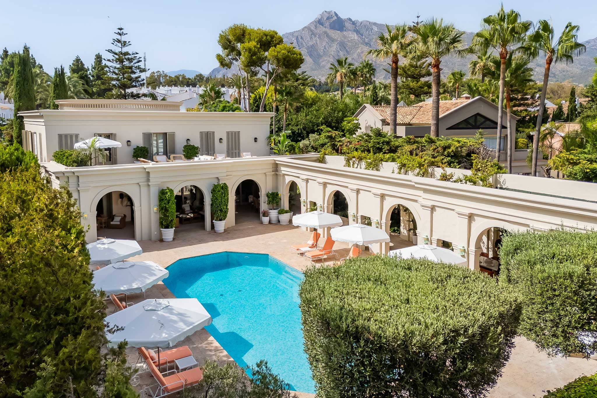 Villa-Puente-Romano-Marbella-Oscar-García-García-de-la-Peña-Arqium-1
